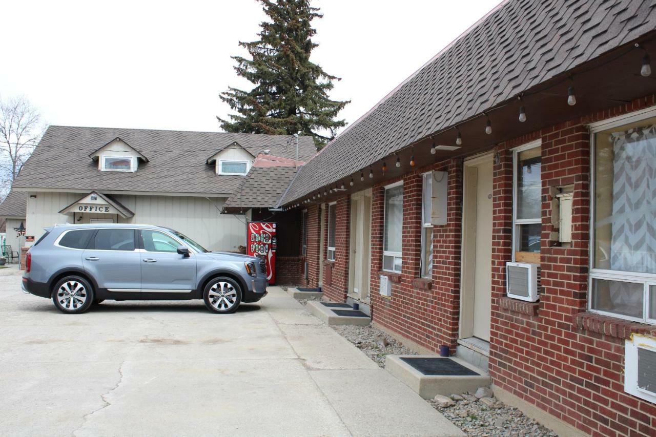 Trail'S End Motel Downtown Lewistown Exterior foto